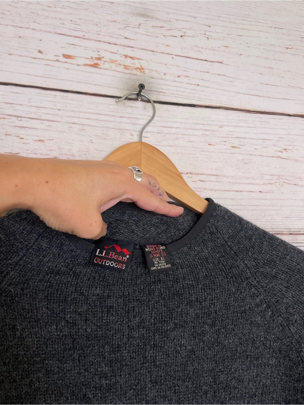 L.L. Bean vintage wool blend sweater - Picture 6 of 8